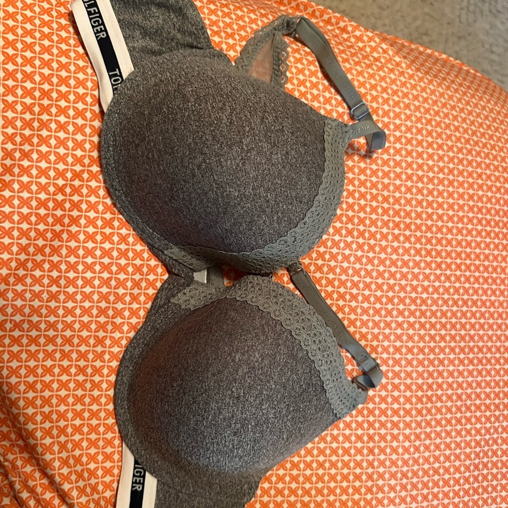 Tommy Hilfiger bra